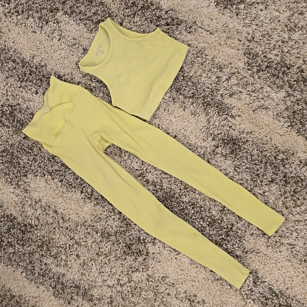 Year of Ours XS Lime Set